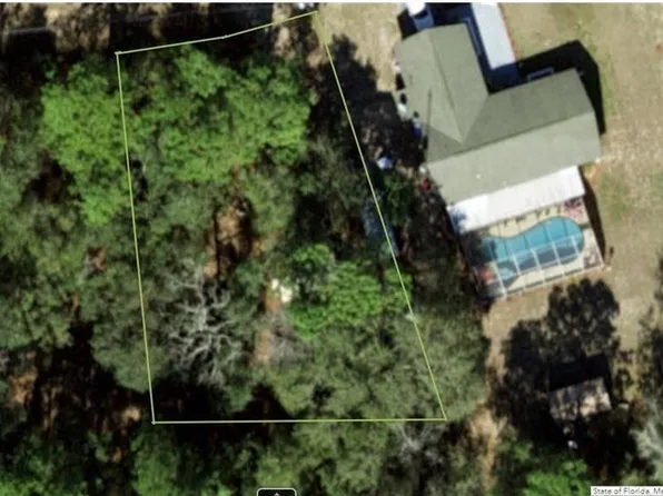 2396 W Vespero St #24, Dunnellon, FL 34433