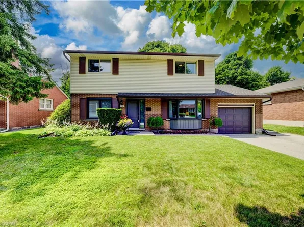 30 Taylor Ave, Cambridge, ON N1R 5M4