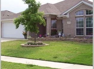 1019 Vinewood Ave, Burleson, TX 76028