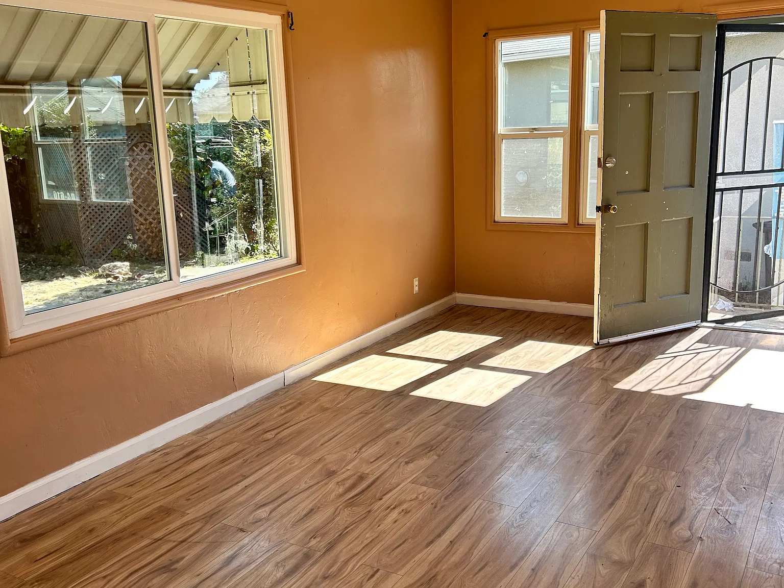 1 bed, 650 sqft, $2,000 — Photo 1