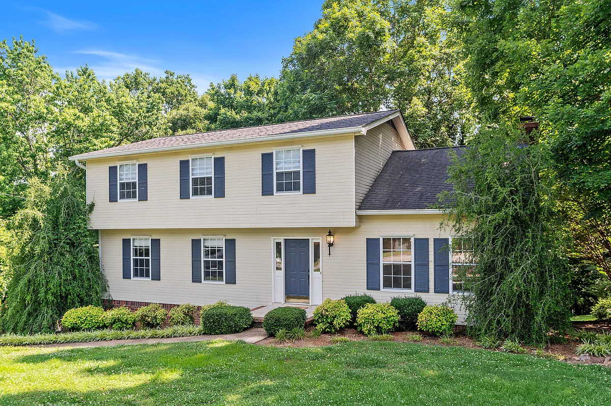 Building Photo - 7830 Cove Ridge Dr