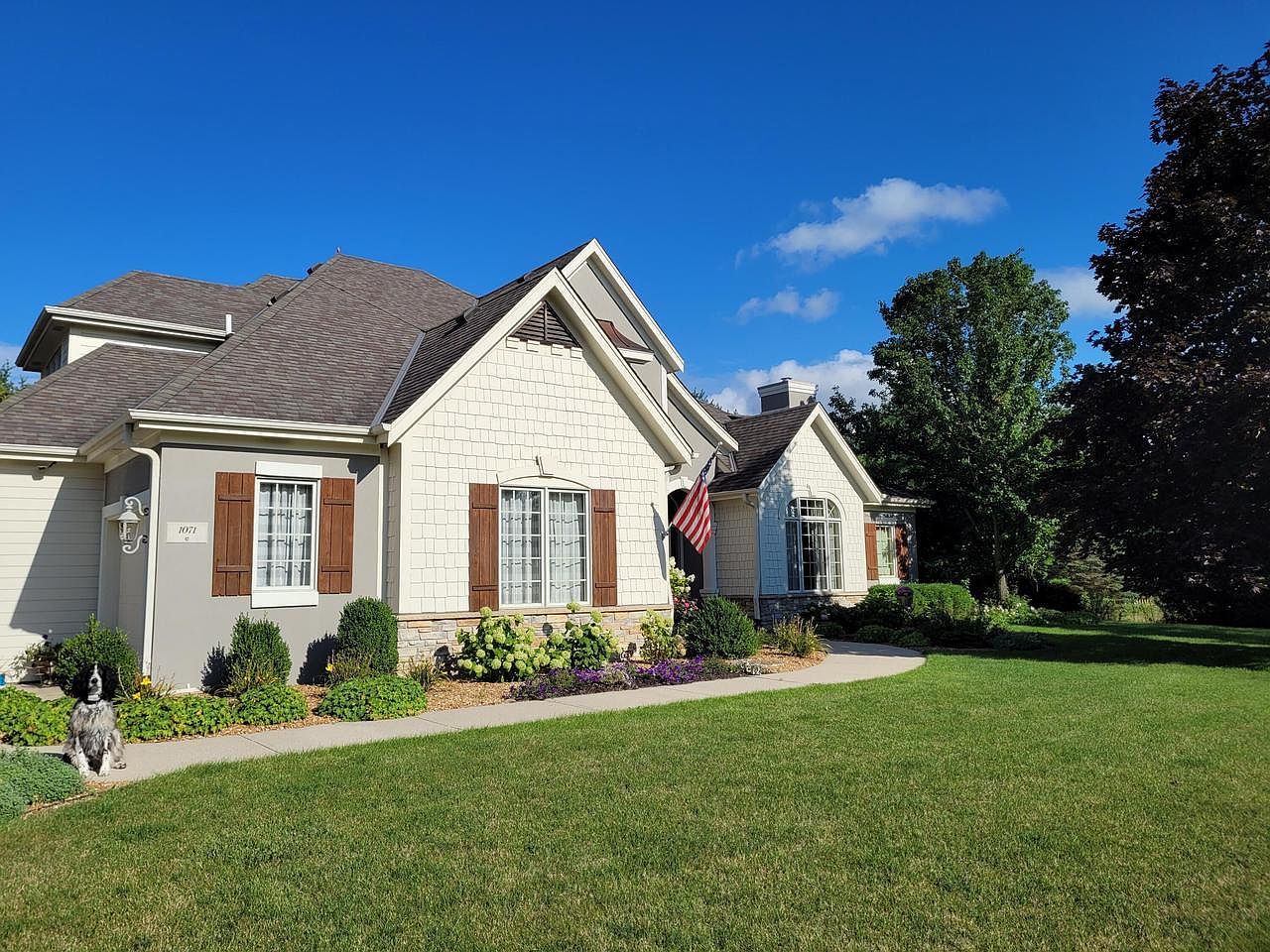 1071 Oak Cir, Pewaukee, WI 53072 Zillow