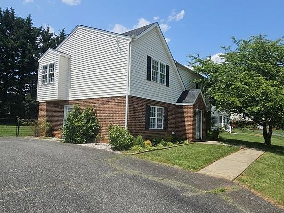 5th image of 511 Bent Oak Ct
