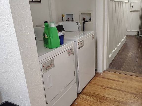 4th image of 2375 Fruitvale Ave #215
