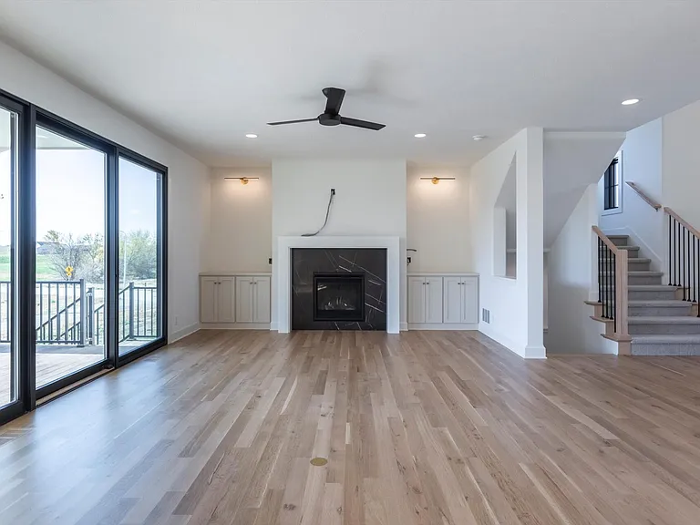 21911 Parkview Dr — Photo 13