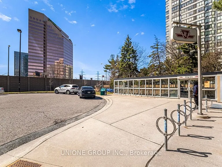 8 Pemberton Ave #506 — Photo 16