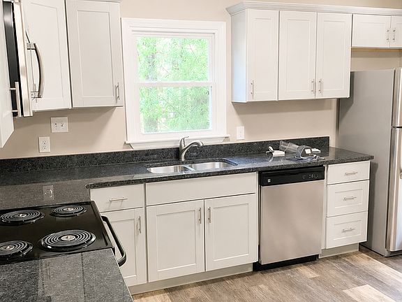 2nd image of 3104 Lemay Ct