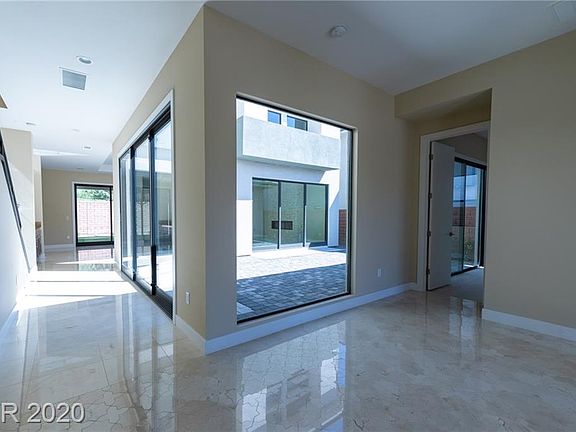 3rd image of 28 Coralwood Dr