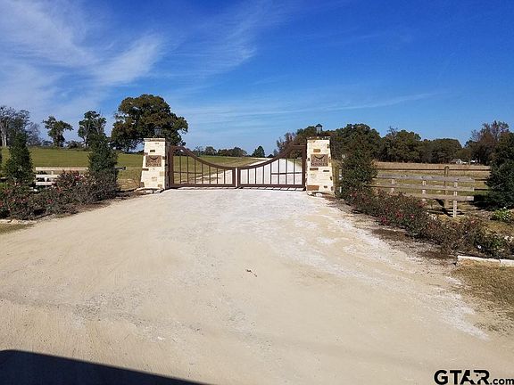 3rd image of 42 Private Road 52320