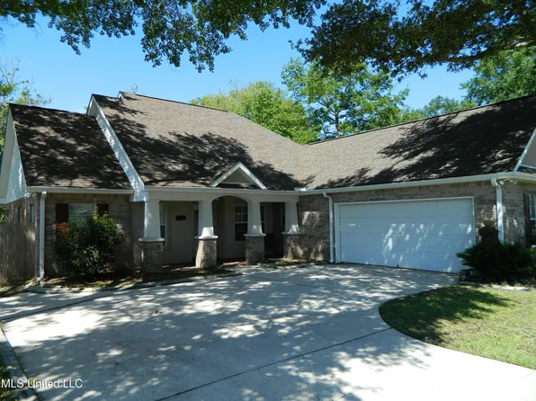 6456 Apelehama Rd, Diamondhead, MS 39525