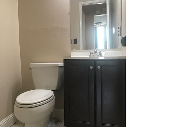 5th image of 235 Sunnyhills Dr