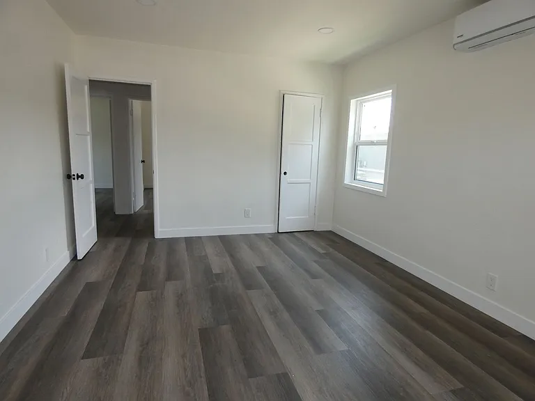 11820 State St — Photo 10