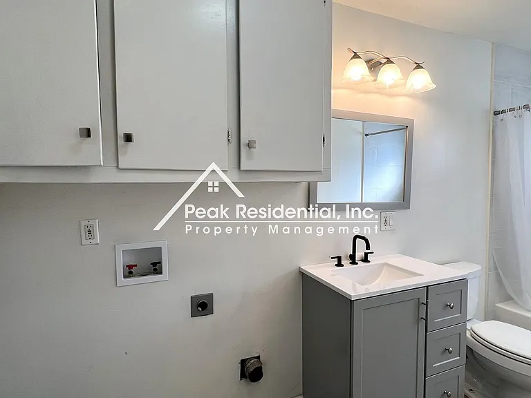 5912 Del Campo Ln — Photo 8