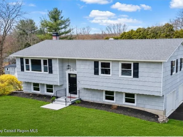 27 Church Street, Wallkill, NY 12589