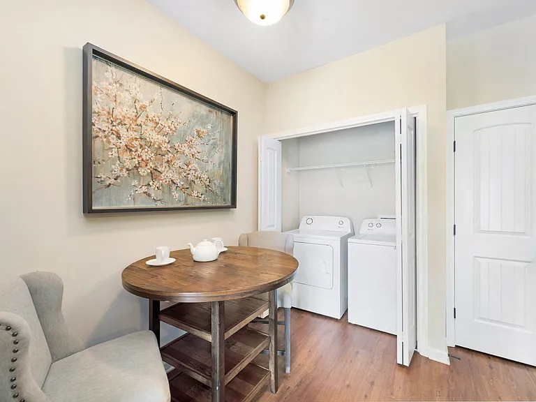 Waverly - 2 Bed / 2 Bath - 1,108 Sq.Ft.