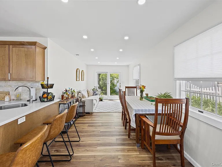 68 Crescent Ln — Photo 13