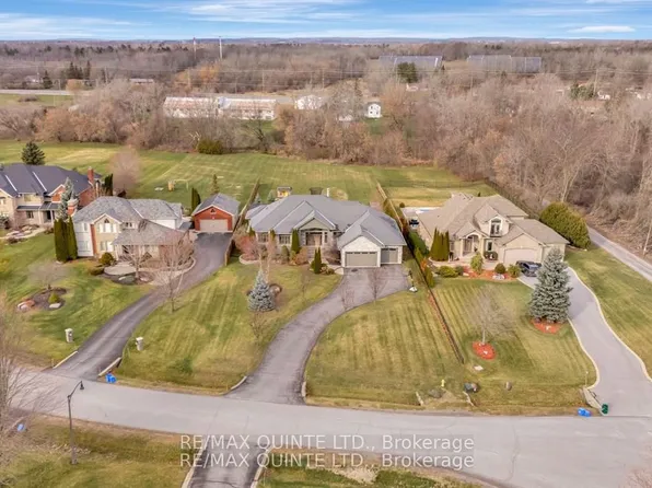 54 Settlers Landing Dr, Quinte West, ON K8R 0A9