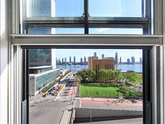 4th image of 25 Tudor City Pl APT 501