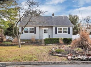 6 Deb Lynn Dr, Sicklerville, NJ 08081