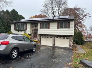 954 Bunker Hill Ave, Waterbury, CT 06708