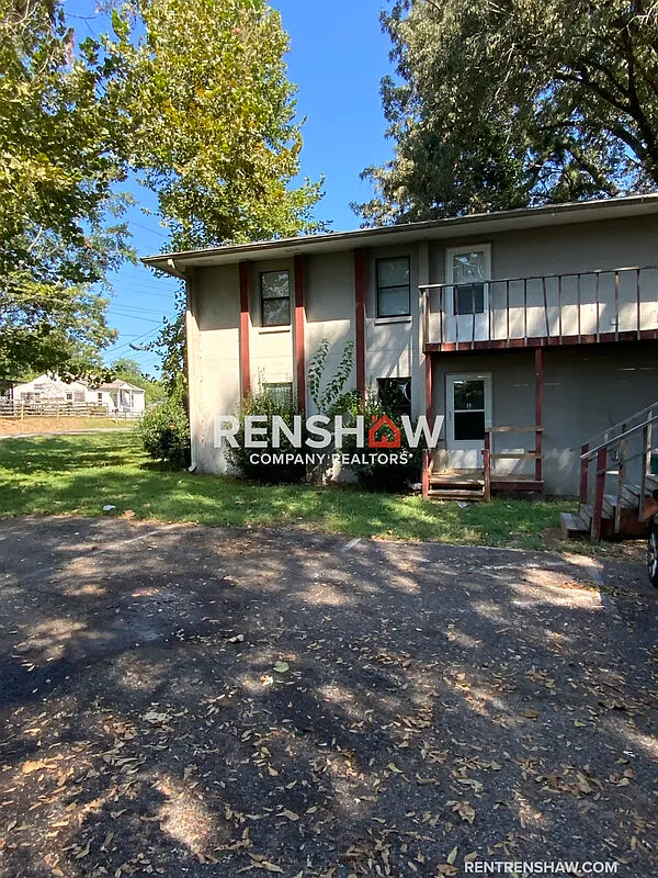 2 bed, 1.0 bath, 775 sqft, $750 — Photo 1