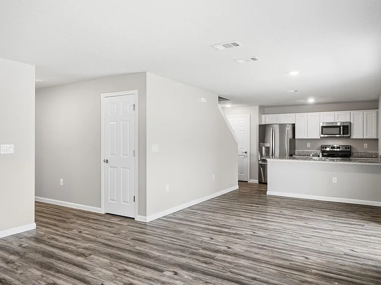 64 Foxhall Ln — Photo 4
