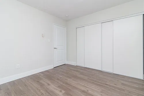 1017 Queens Ave #306 Photo 1