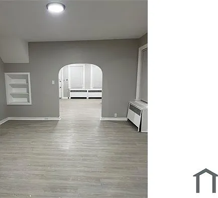 6400 Oxford Ave — Photo 4