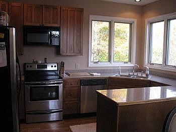 4th image of 340 Grande Oaks Dr
