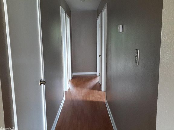 5th image of 125 Rockyreef Cir