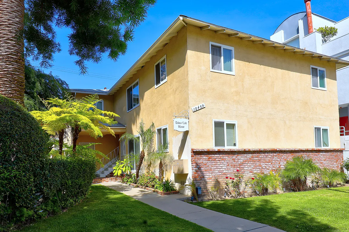 Building Photo - 10459 Riverside Dr #A