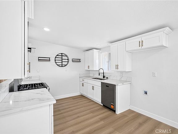 5th image of 15842 Malpais Ln