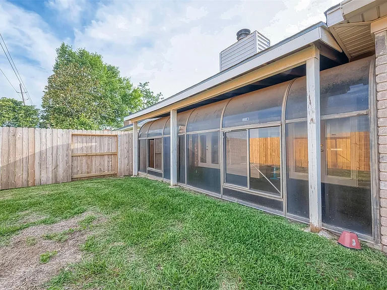3231 E Heatherock Cir — Photo 33