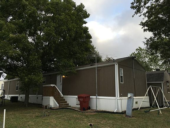 5th image of 205 Texoma Ct