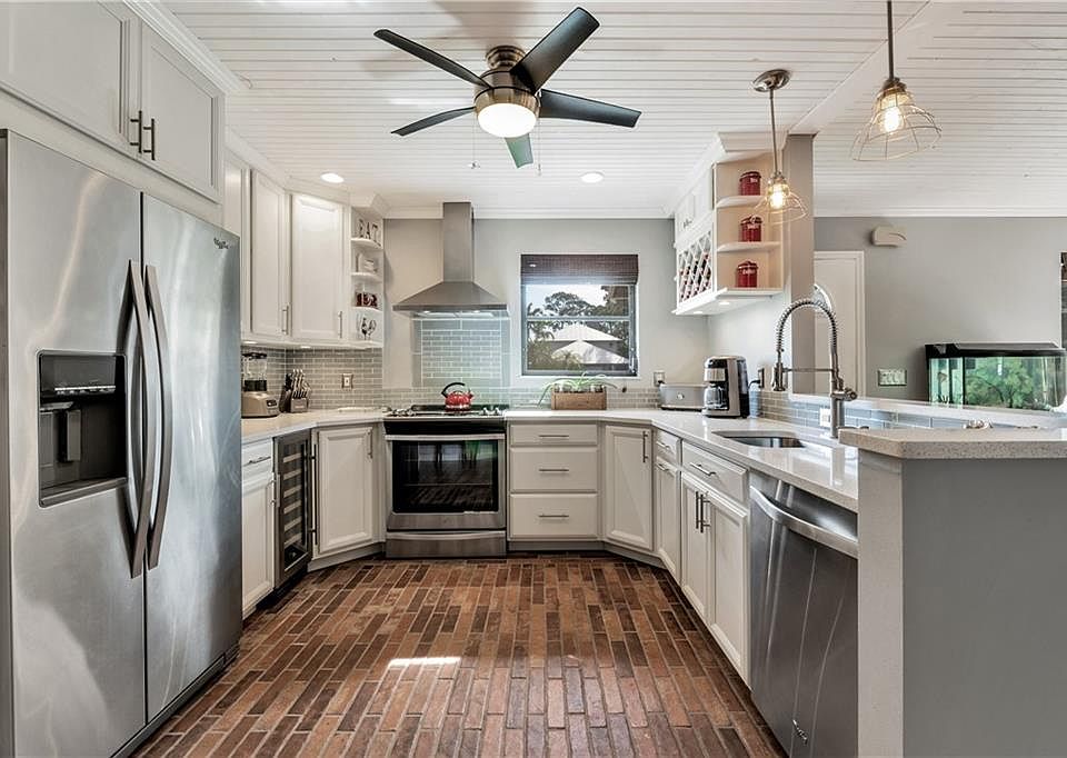 1st image of 3008 SW Cedar Trl