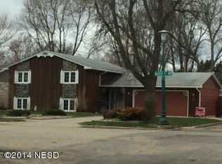 1191 Karen St, Watertown, SD 57201