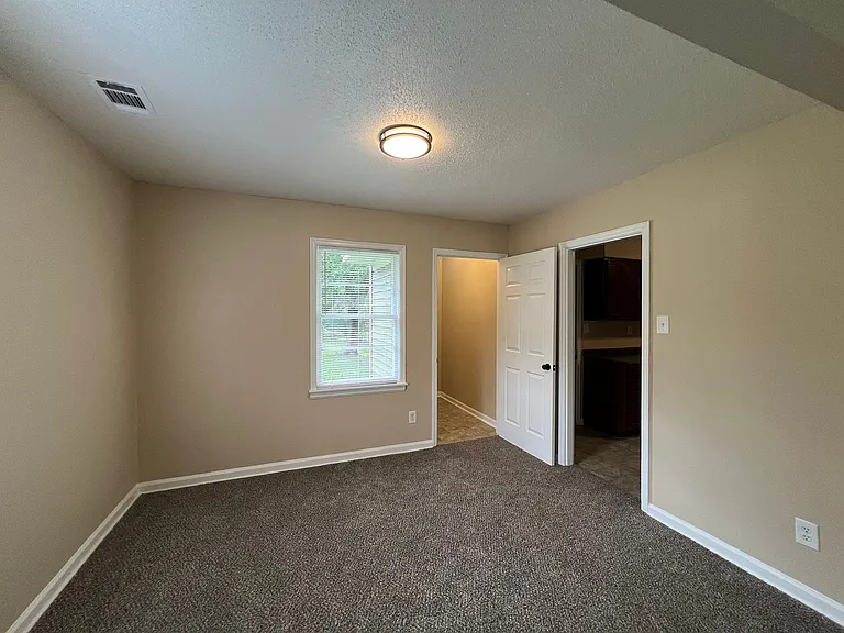 3525 N Trezevant St — Photo 7
