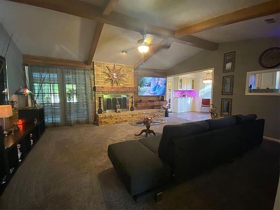 3rd image of 1059 Westlake Dr