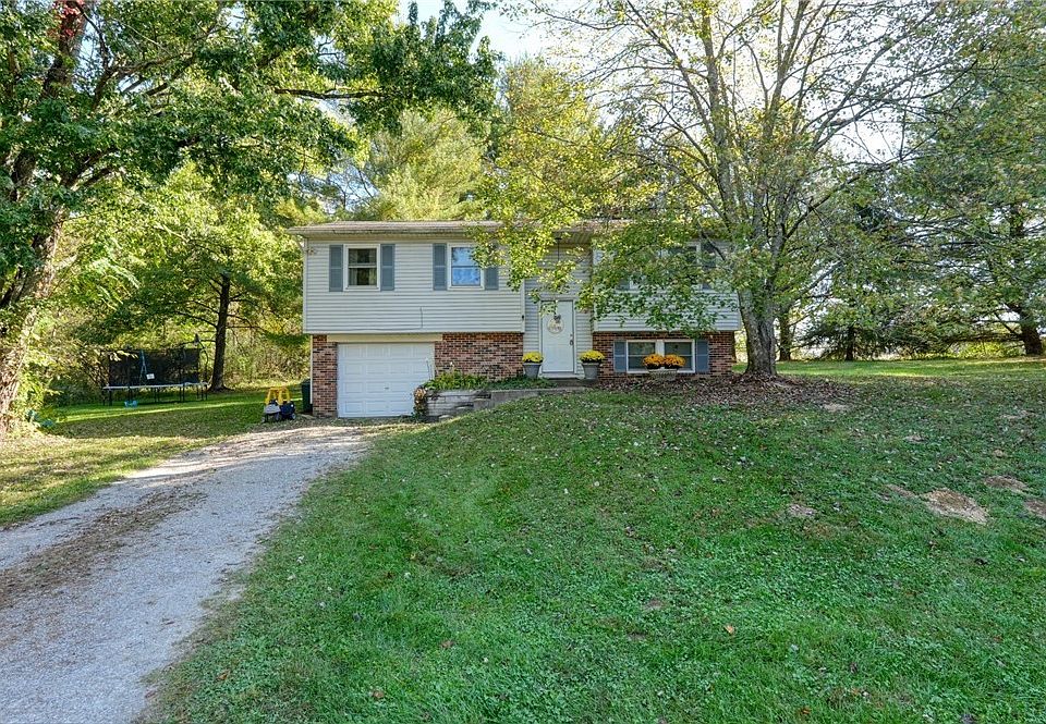 1st image of 62282 Forestview Dr