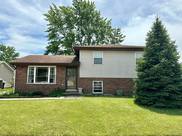 9117 W 169th Pl, Orland Hills, IL 60487