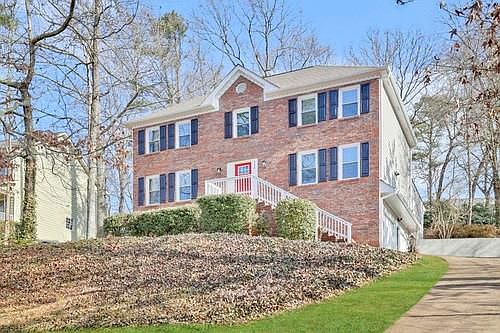 3rd image of 5020 Pine Creek Cir