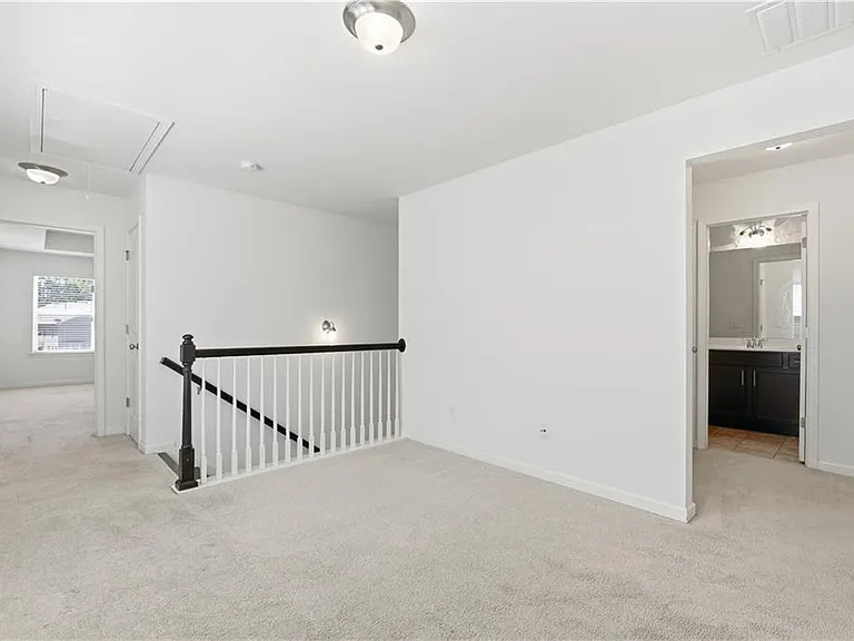 2730 Kemp Ct — Photo 22