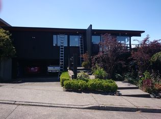 5627 SW Manning St, Seattle, WA 98116