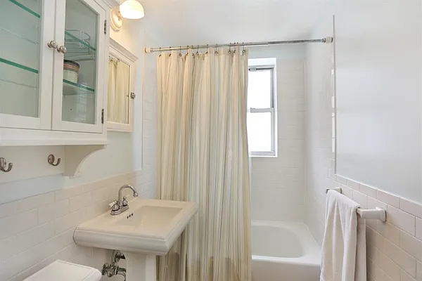 Rented by Corcoran | media 12