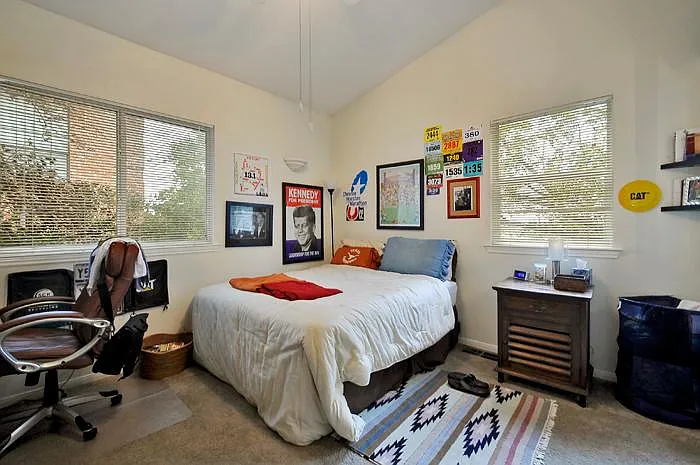 2405 Leon St #202 — Photo 6