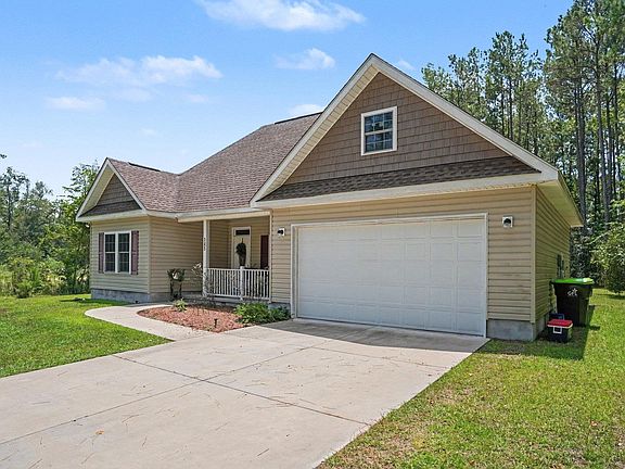 3rd image of 145 Black Harbor Dr.