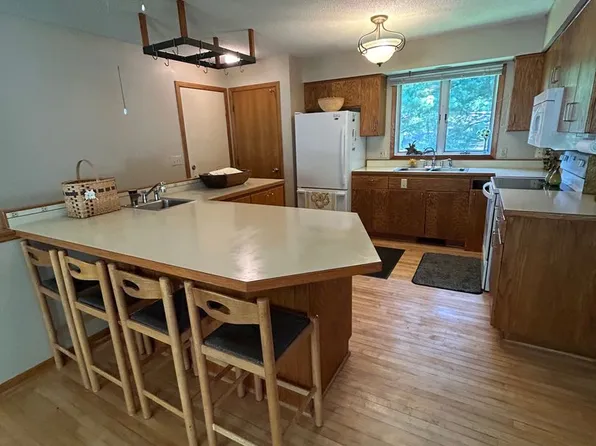 509 Nelson Ct, Northfield, MN 55057