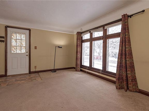 5th image of 4362 W 58th St