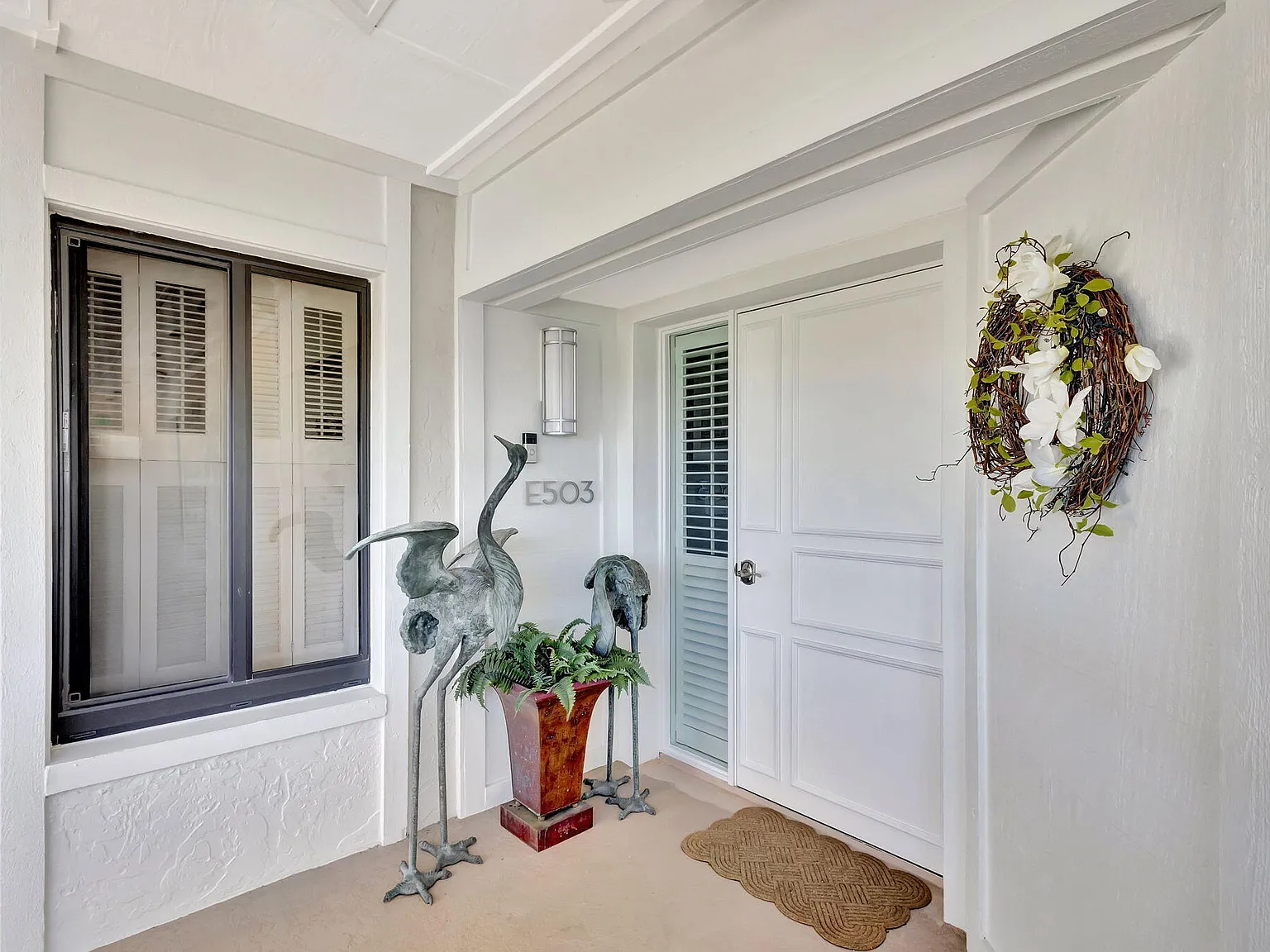 2 bed, 2.0 bath, 1470 sqft, $5,000 — Photo 4