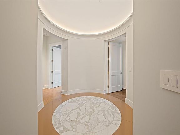 3rd image of 3376 Peachtree Rd #44